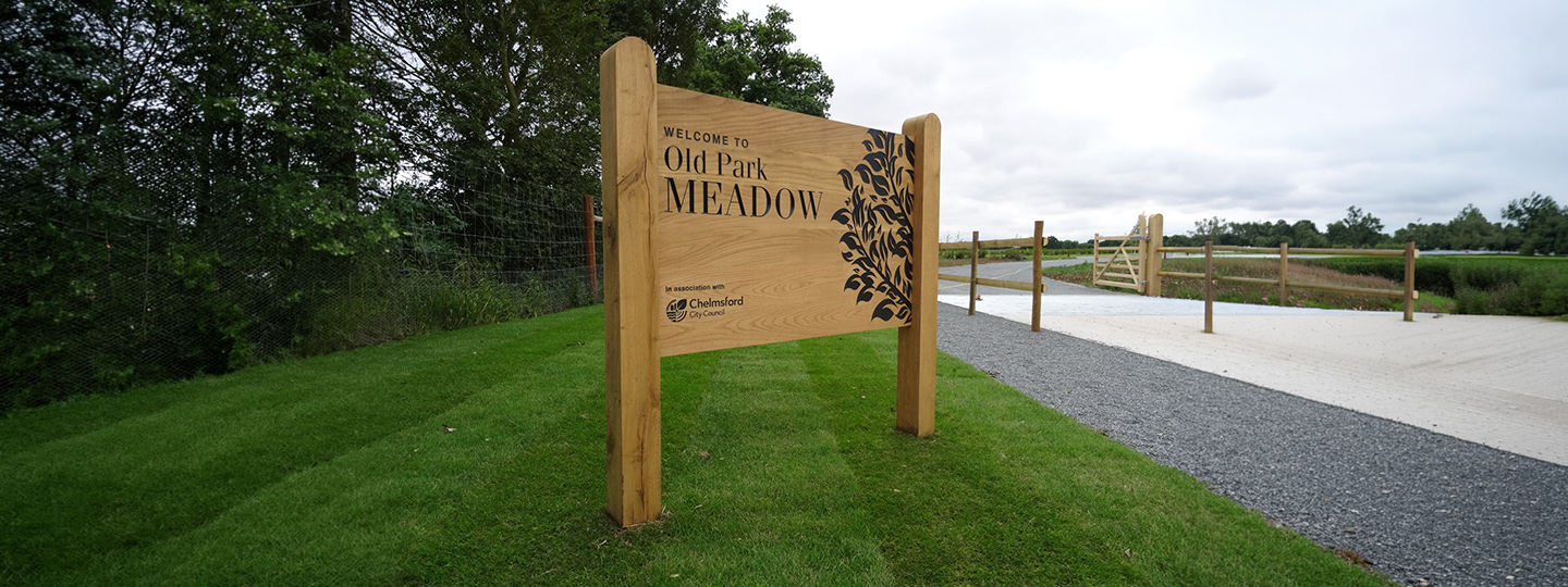 Entrance signs